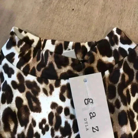 Gaze size medium leopard print long sleeved shirt - Picture 3 of 3